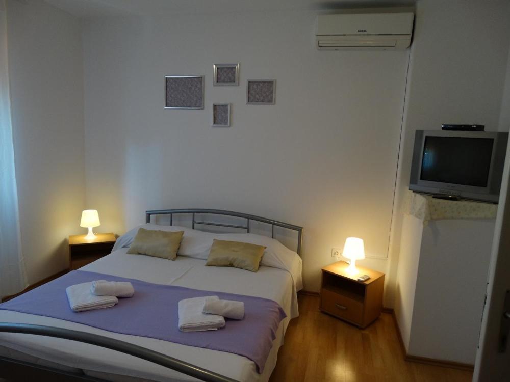 Roni Apartment ซริกเวนิซา ภายนอก รูปภาพ